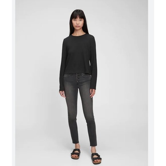 NWT Gap Mid Rise True Skinny Jeans Stretch Washwell Washed Black 24 Petite 00P - Picture 1 of 3